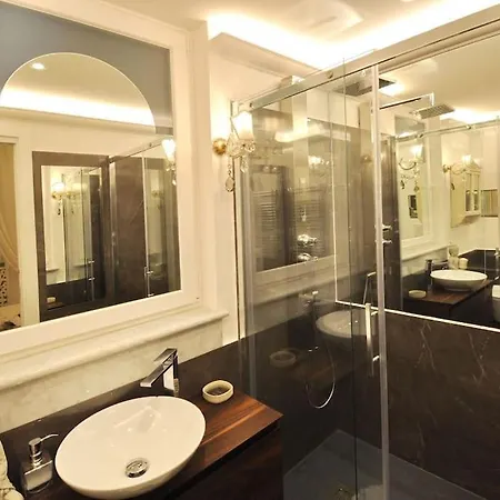Vicolo Savelli Luxury Apartment