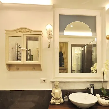 Vicolo Savelli Luxury Apartment