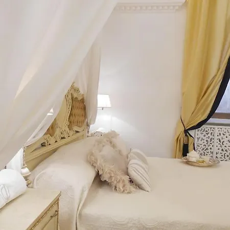 Vicolo Savelli Luxury