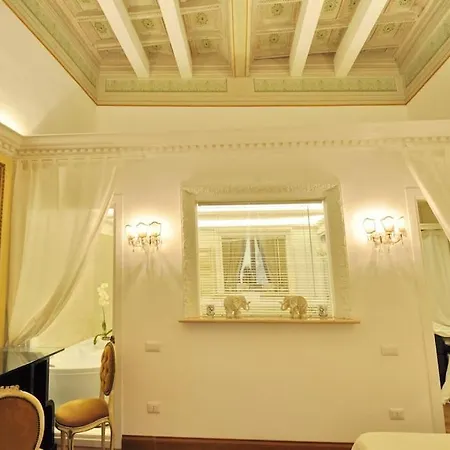 Vicolo Savelli Luxury *