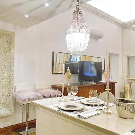 Vicolo Savelli Luxury Rome