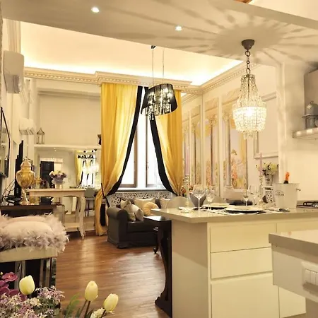 Vicolo Savelli Luxury