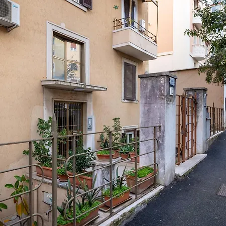 Apartment Casa Giovi - With Garden