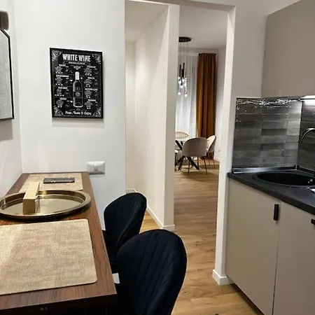 Curato Collection Rome