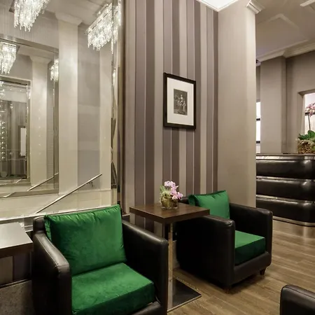 Hotel Royal Court 4*