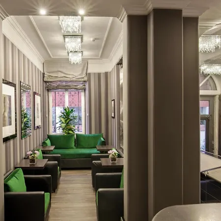 Royal Court 4* Rom