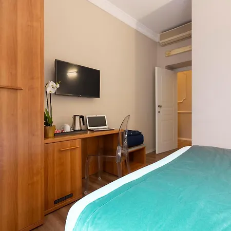 Hotel Magic 2*