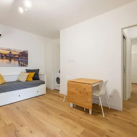Little House 15 Apartment