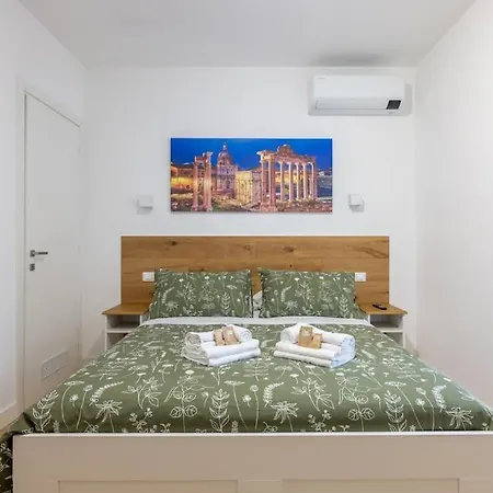 Apartment Little House 15