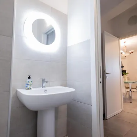 Angelina Apartment *
