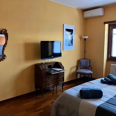 Ulisse Apartment