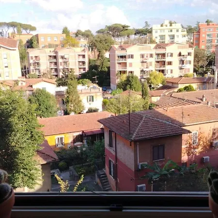 Garbatella-sotto L'arco Del Lotto 28 Bed & Breakfast Rome
