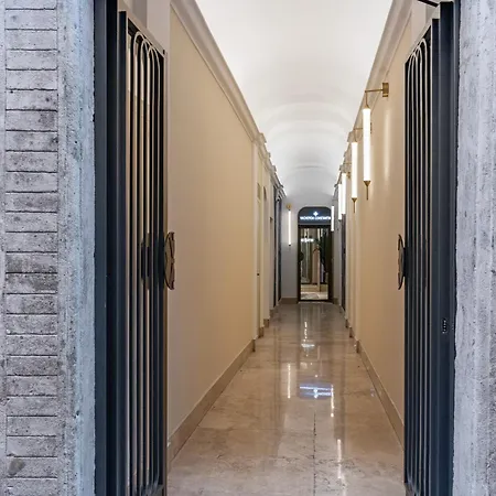 Affittacamere Townhouse Condotti 29 *