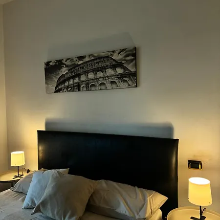 Domus Apartments *