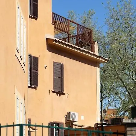 Corradi 4 With Terrace Apartment *