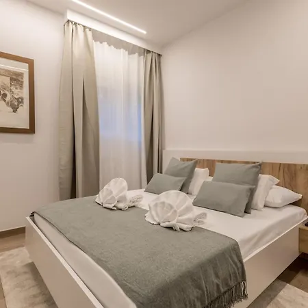 Borghese - Futuristic Apartment Rome