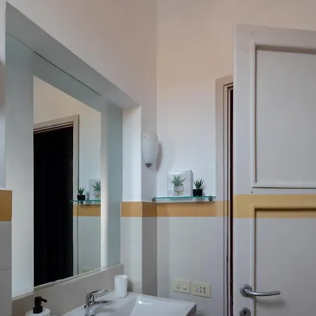 Apartment Attic With Terrace In San Lorenzo