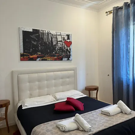 Casa Crispi 33 *