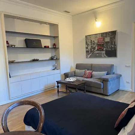 Casa Crispi 33 Holiday home