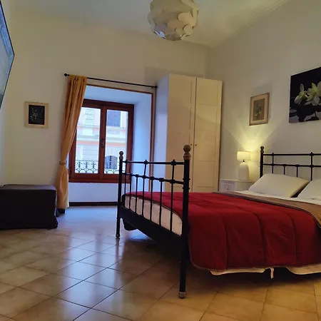 Apartment Gracchi 15