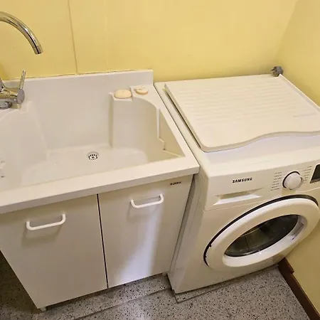 Clohouse Apartment *