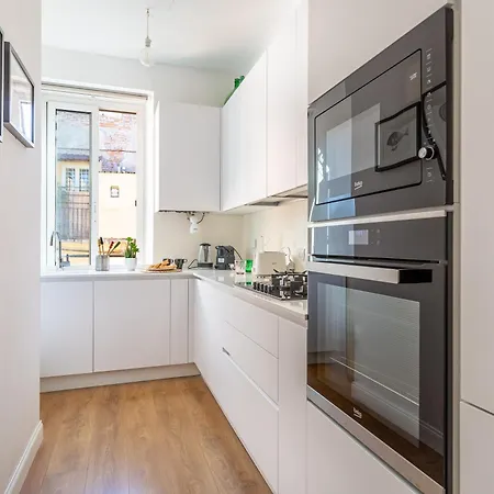 Iflat Charming Vintage In Esquilino Apartment Rome