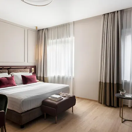 Adoro Hotel Roma