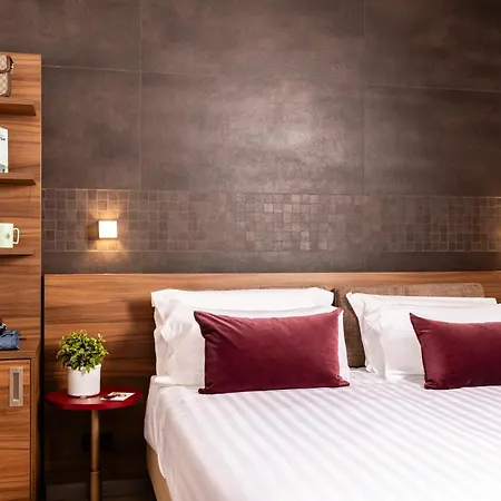 Hotel Adoro