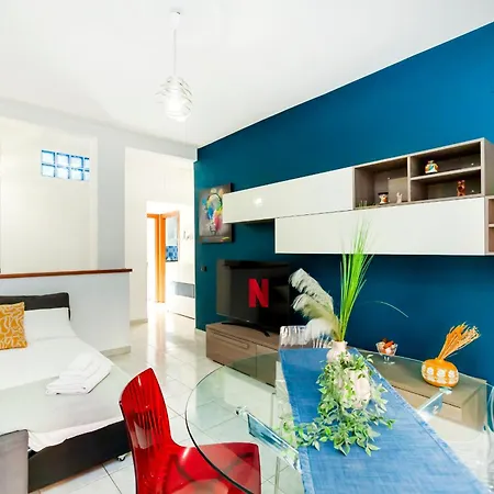 Cozy Trastevere Station Apartment *