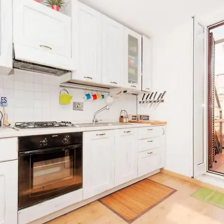 Apartment Station Enchanting *