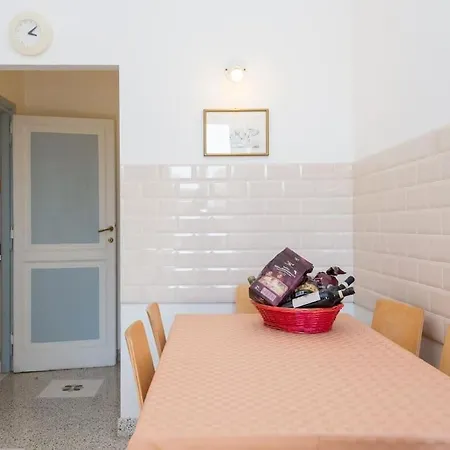 Vatican Comfortable Sunny Apartment *