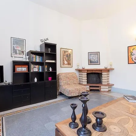 Vatican Comfortable Sunny Apartment *