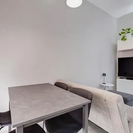 Vatican Escape Apartment *