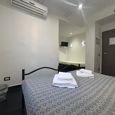 Palace Hostal