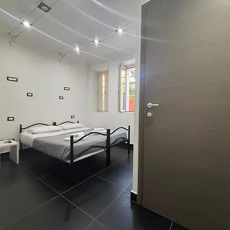 Palace Hostal *