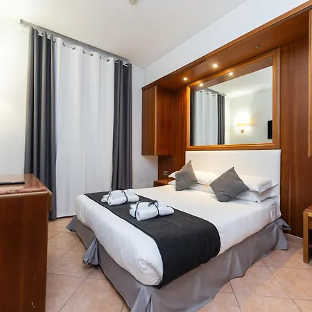 Otel Max
