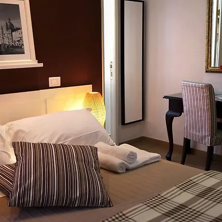 Pigneto Luxury Guest house 2*