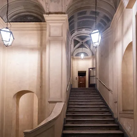 Elegant And Luxury @altare Della Patria Rzym