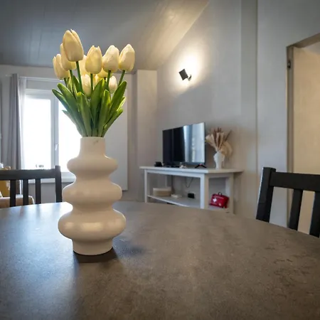 Elegant And Luxury @altare Della Patria Apartman *