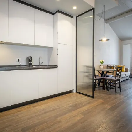 Elegant And Luxury @altare Della Patria Apartman