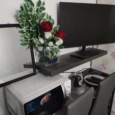 Corner Of Paradise Apartment *