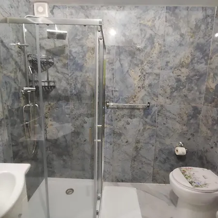 An &lo-luxury - Metro Teano Guest house Rome