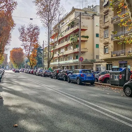 Apartment Domus Lux Angelica- Nearby Vatican Rome