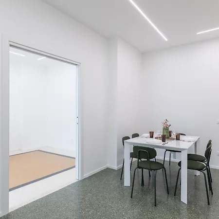 Apartment Domus Lux Angelica- Nearby Vatican Rome