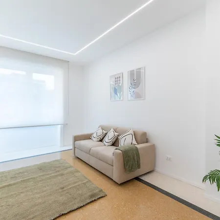 Apartment Domus Lux Angelica- Nearby Vatican *