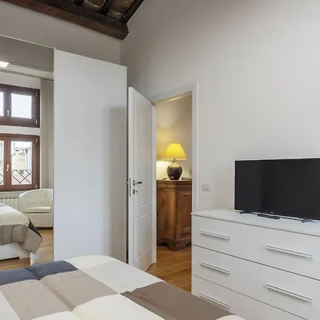 Live - Exclusive Penthouses *