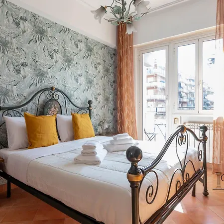 Caput Mundi - 100mt To Metro A, Terrace, A-c, 15 Min To Center Guest house *