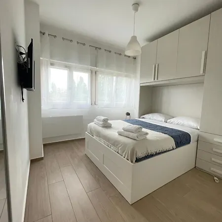 Park View Apartment