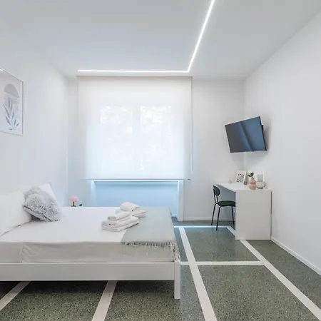 Apartment Domus Lux Angelica- Nearby Vatican Rome