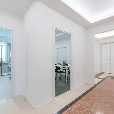 Apartment Domus Lux Angelica- Nearby Vatican